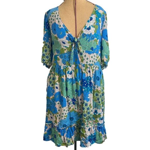 Lovestitch Bright Floral Blue Green Ruffle Bottom Dress Size Large - Picture 1 of 10